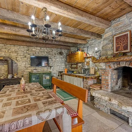 بيت للعطل Casa Gustinka Heki