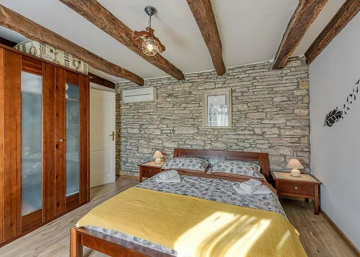 Casa Gustinka * Heki