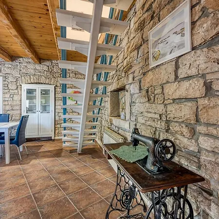 Casa Gustinka
