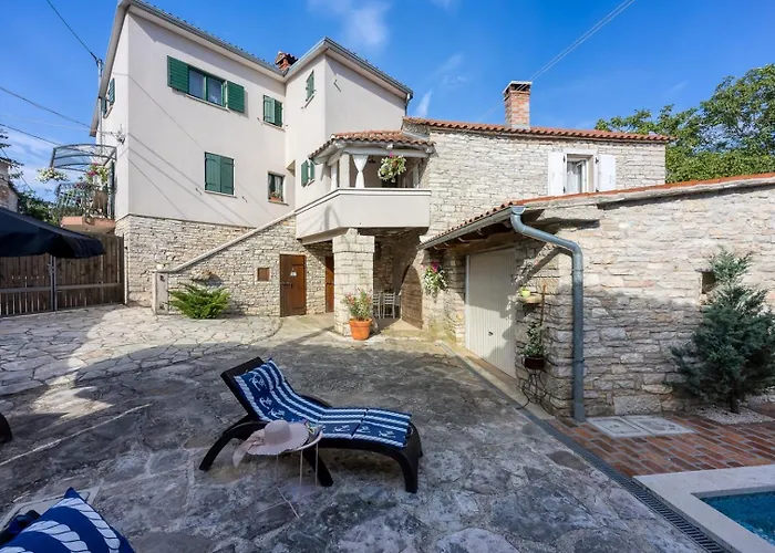 Casa Gustinka * Heki